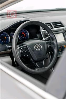 تۆیۆتا کامری